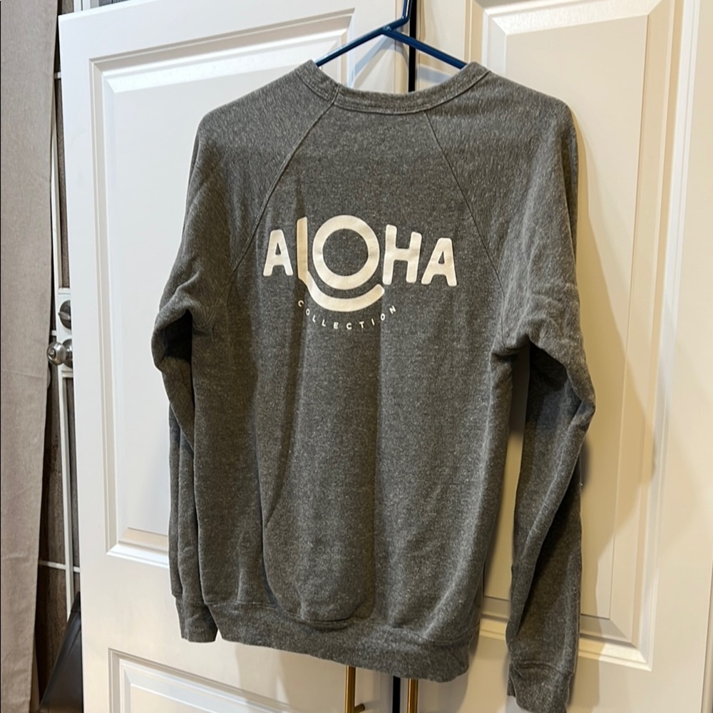 ALOHA Collection Gray and White Crew Neck Sweatshirt